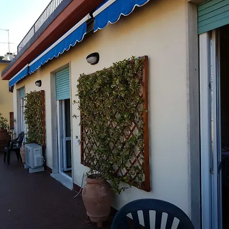 La Terrazza Sul Golfo * לריצ'י