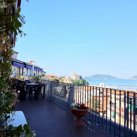 아파트 La Terrazza Sul Golfo *