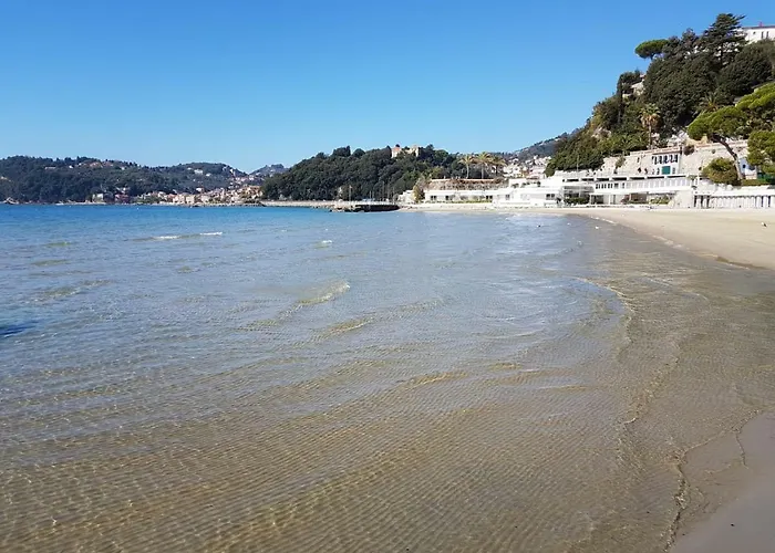 La Terrazza Sul Golfo アパート レーリチ